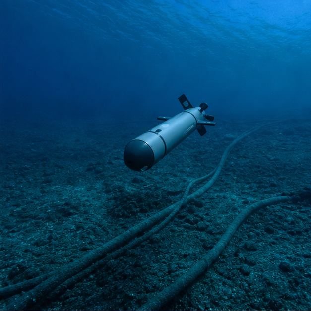 海底インフラ付近を監視する水中無人機